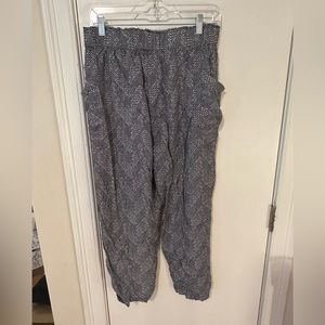 UO Cottage Printed Pull-on Pant